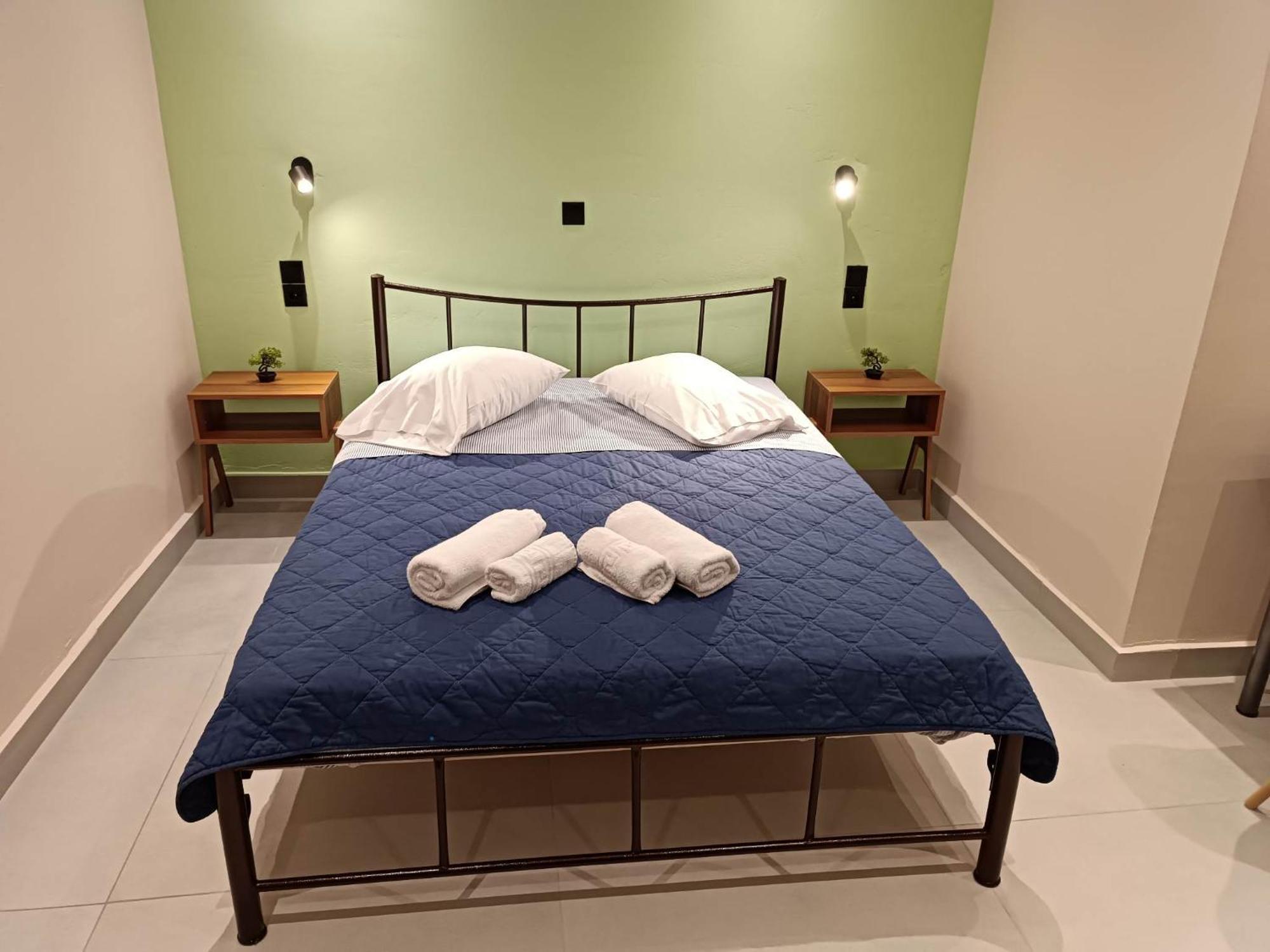 Newly Renovated Apartment Next To The Port Mantouki 外观 照片