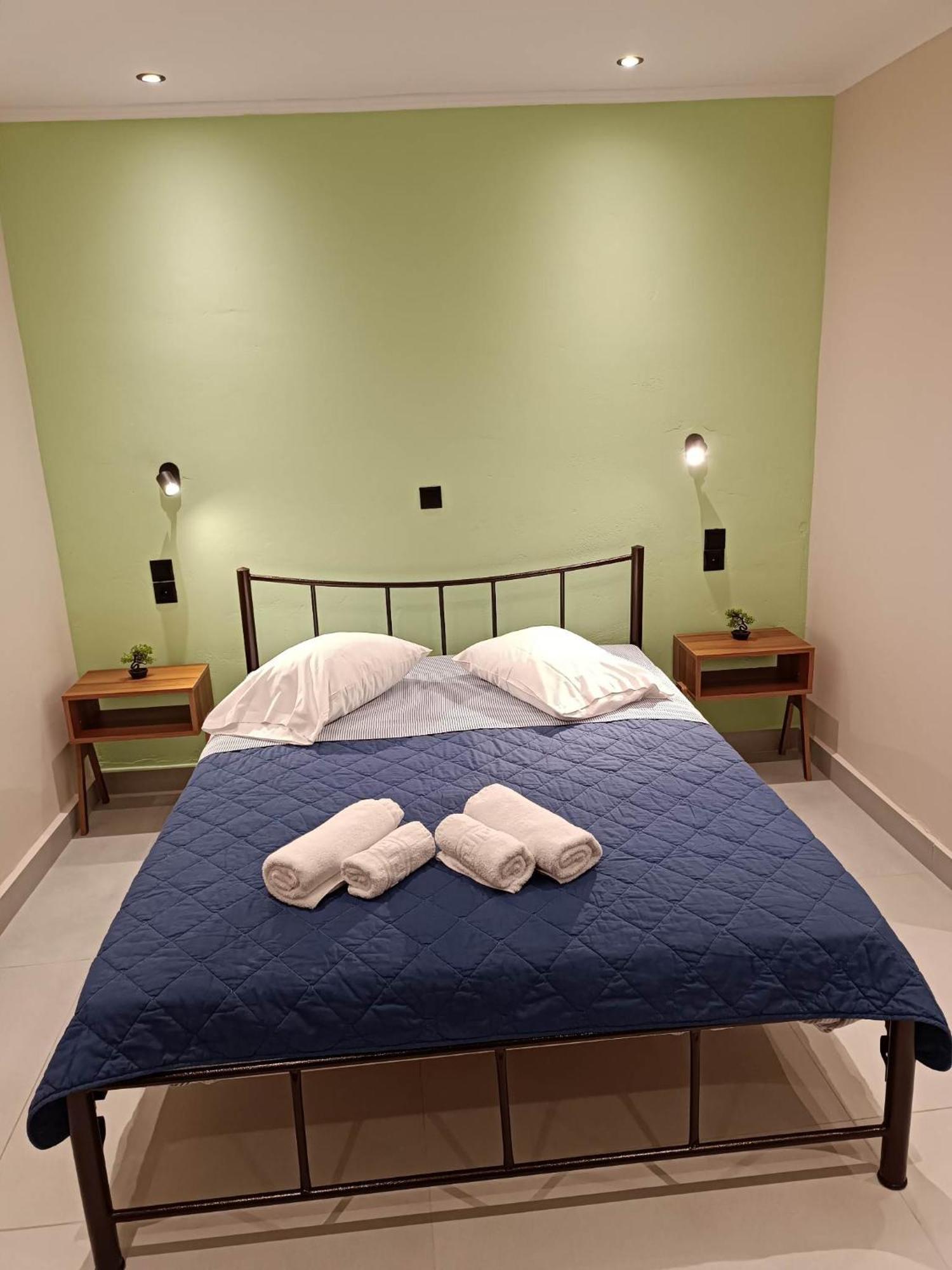 Newly Renovated Apartment Next To The Port Mantouki 外观 照片
