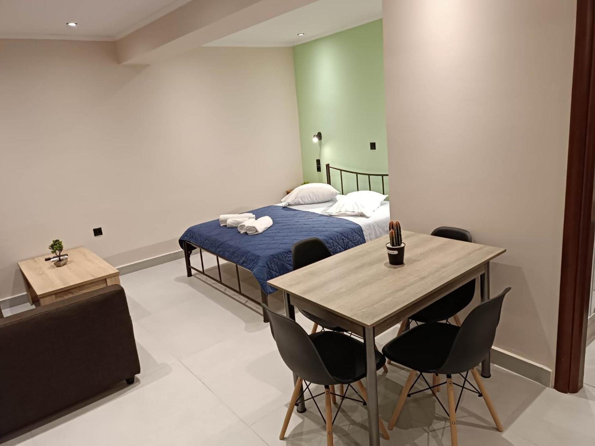Newly Renovated Apartment Next To The Port Mantouki 外观 照片