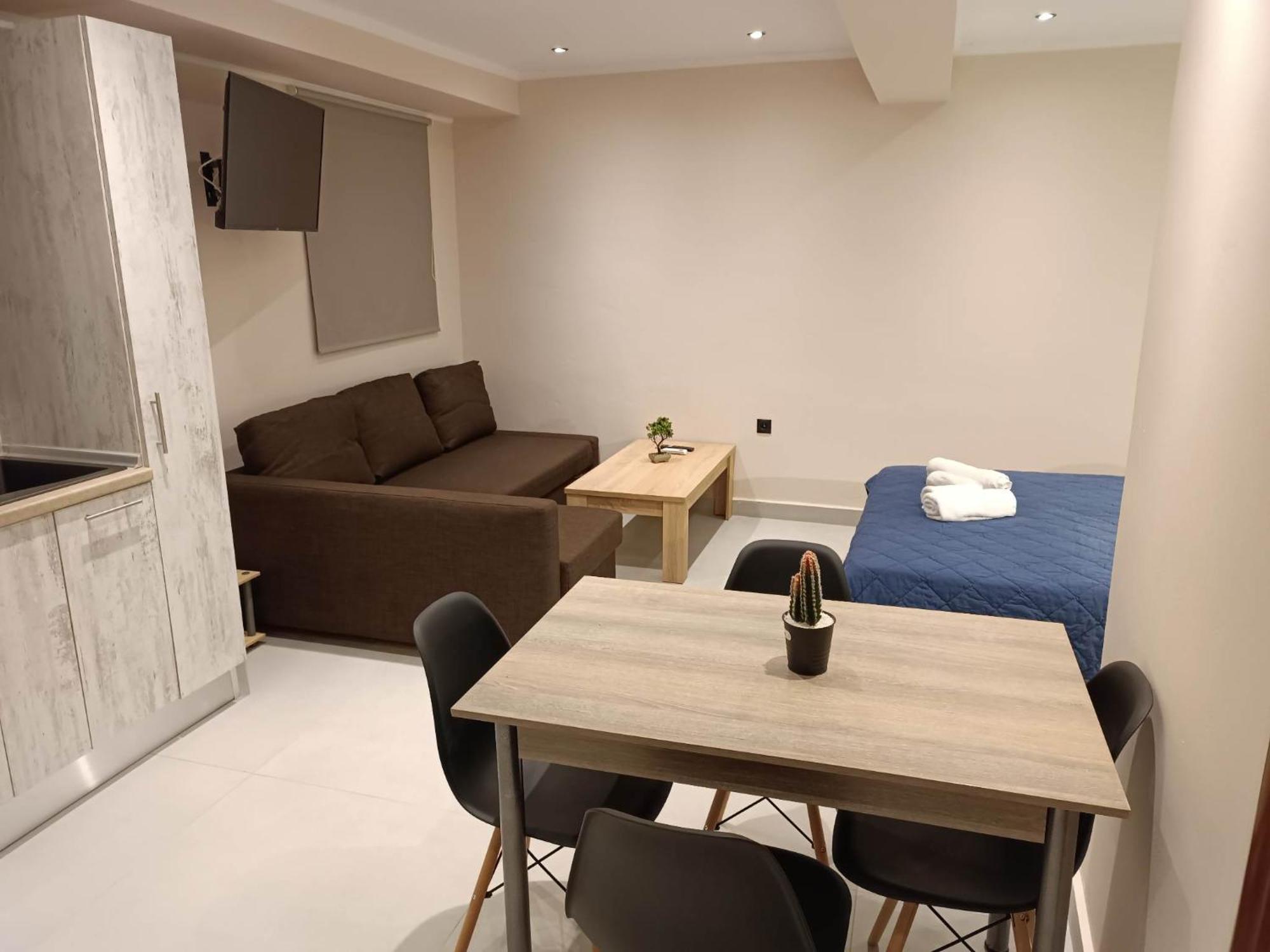 Newly Renovated Apartment Next To The Port Mantouki 外观 照片
